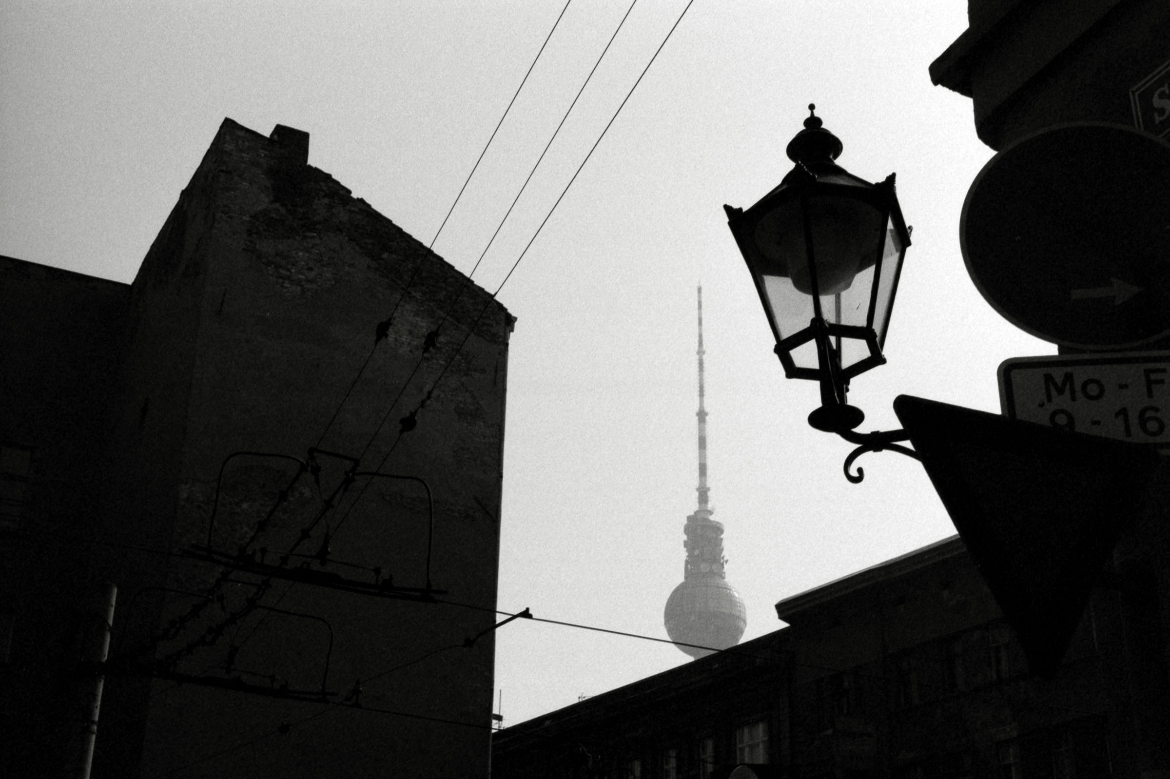 AHP F1993 03 007 sc240902 img33 NLP